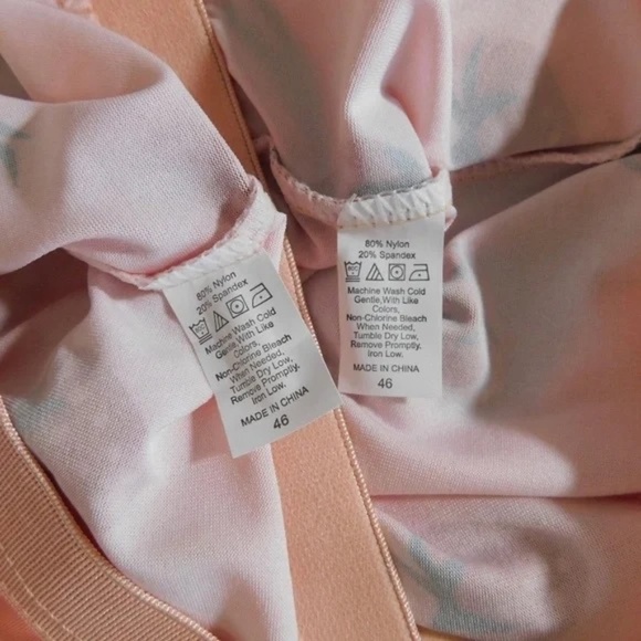 NEW!! STRAWBERRY Print Red Pink Cropped Loungewear Two Piece Set X-Large - Picture 10 of 12